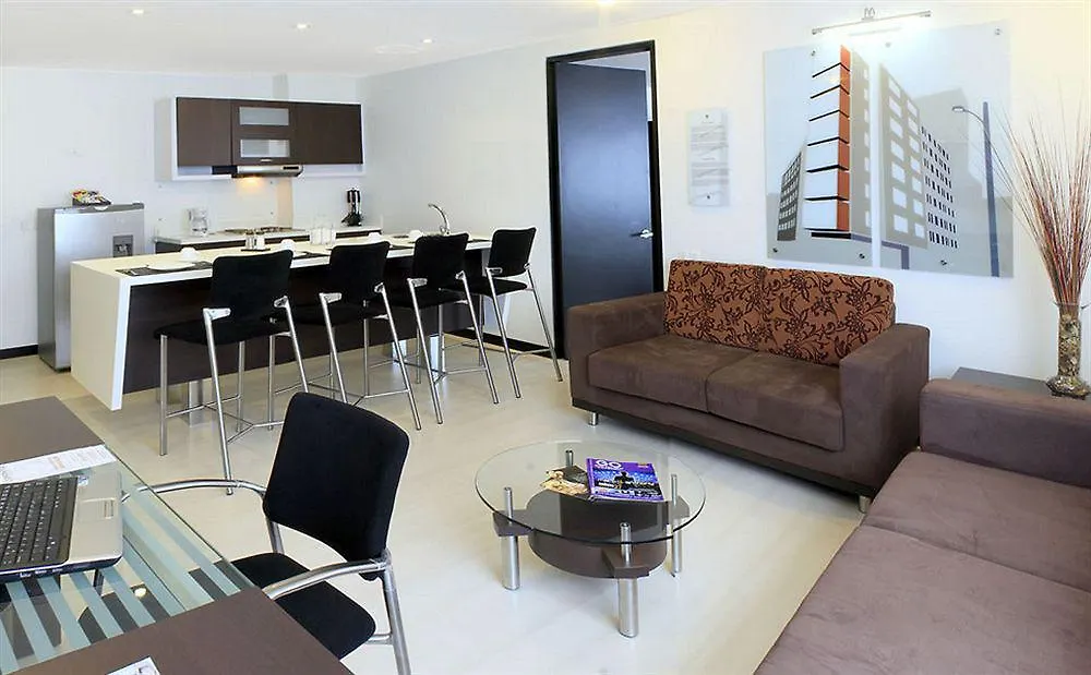 Hotel Continental Bluedoors Bogota 4*,
